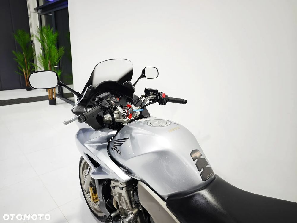 Honda CBF - 23