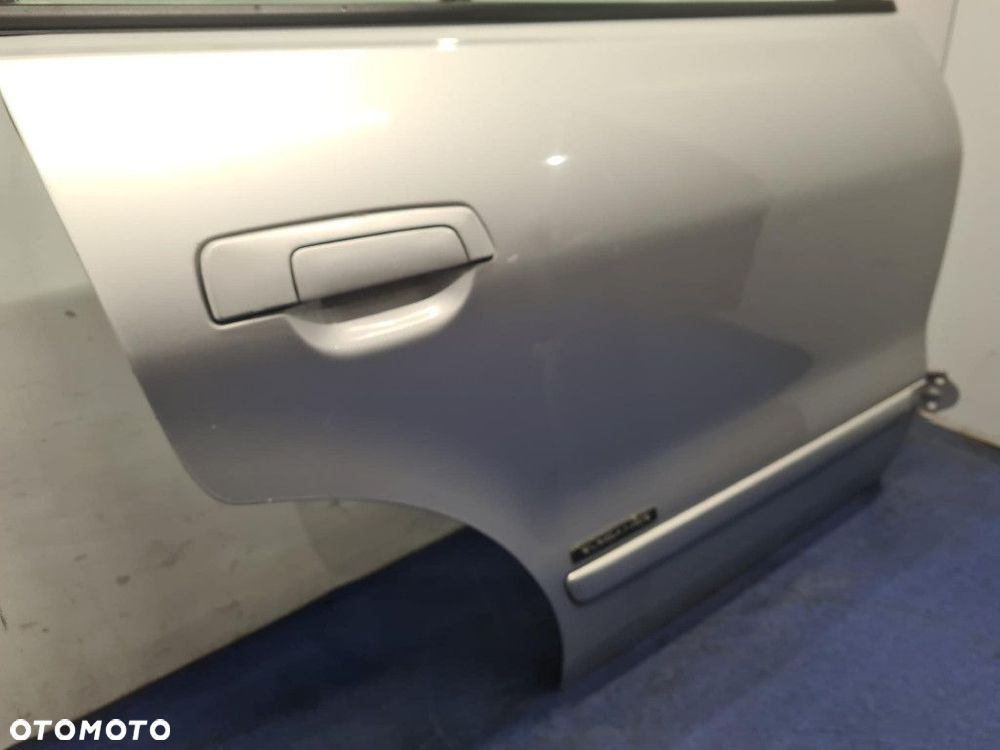 MITSUBISHI GALANT VIII KOMBI DRZWI TYŁ PRAWE A69 - 5