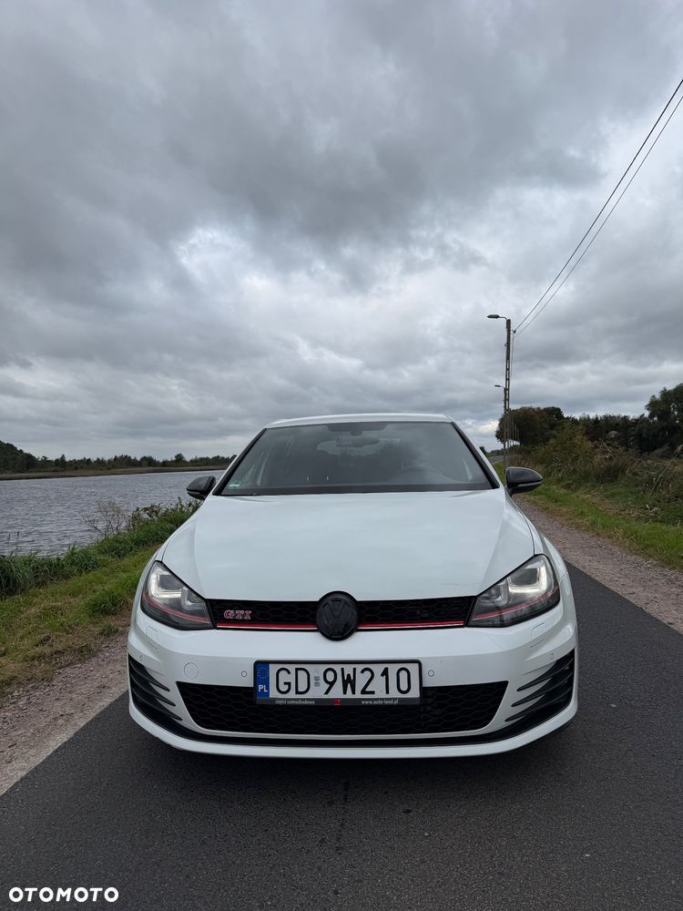 Volkswagen Golf 2.0 TSI BMT GTI Performance DSG - 2