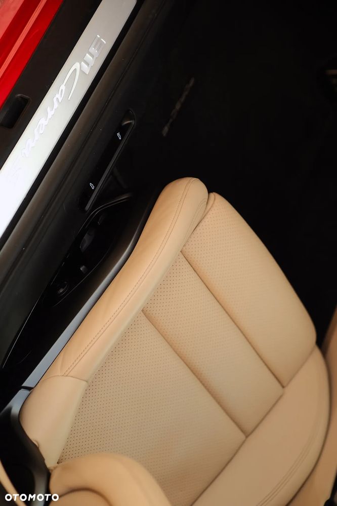 Porsche 911 Carrera S PDK - 18