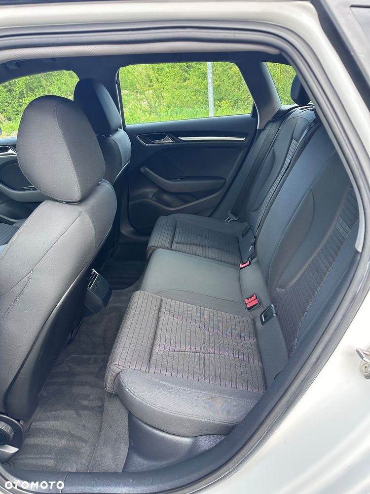 Audi A3 Sportback 35 TDI S tronic - 14