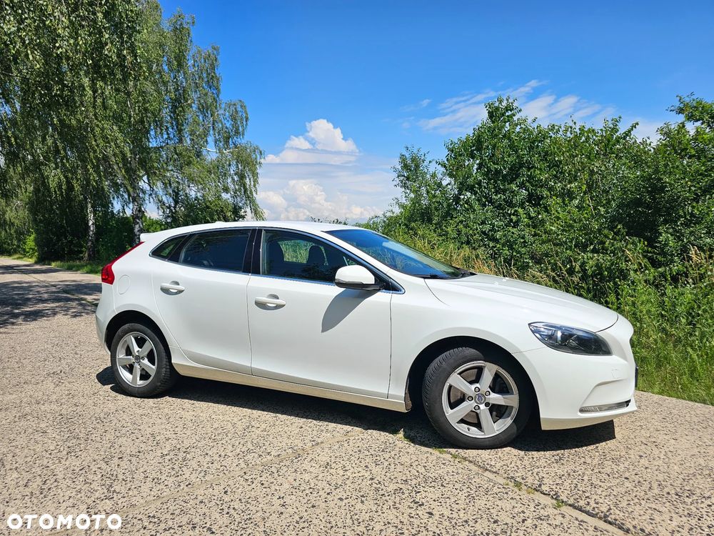 Volvo V40 D3 Momentum - 2
