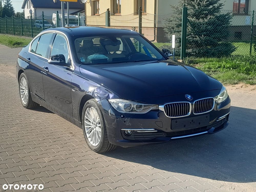 BMW Seria 3 320d Luxury Line - 9