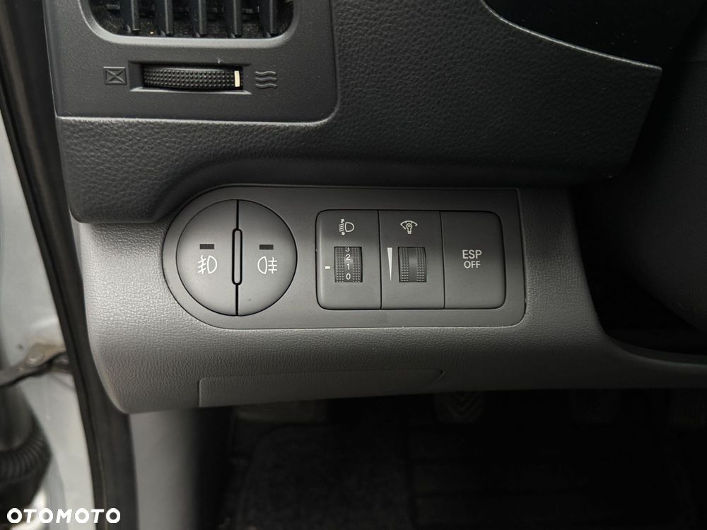 Hyundai H-1 - 23