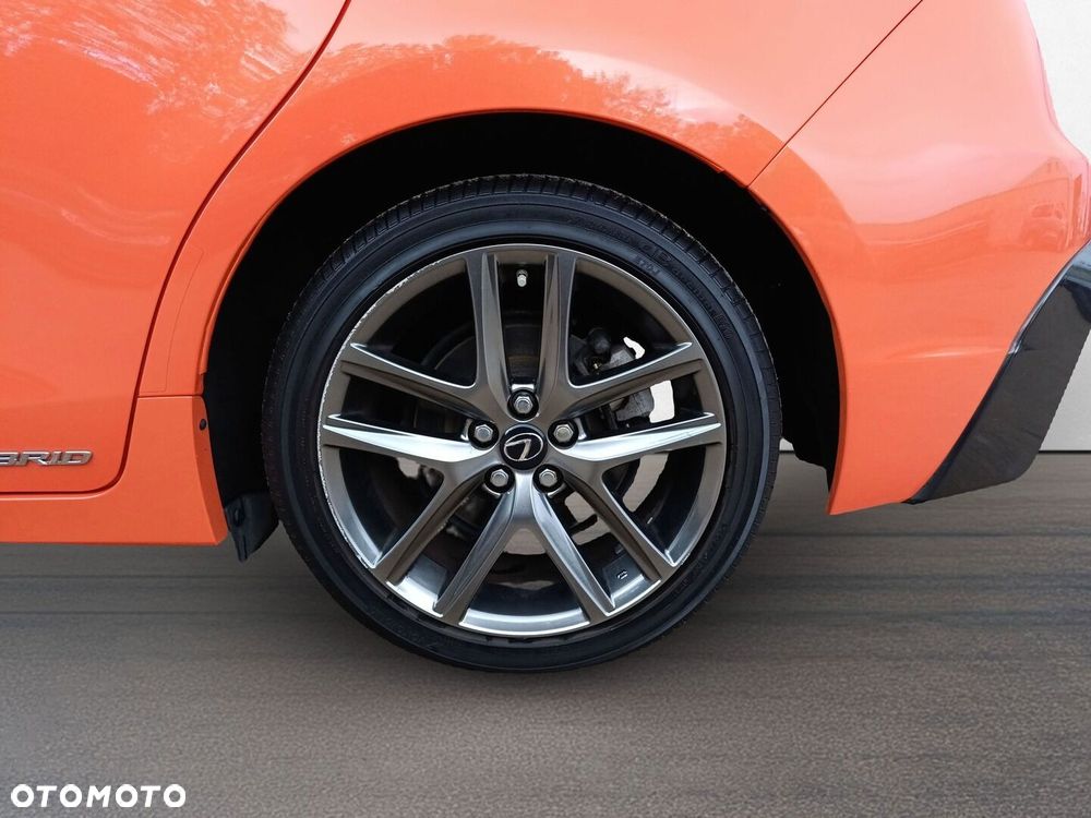 Lexus CT 200h F Sport - 23