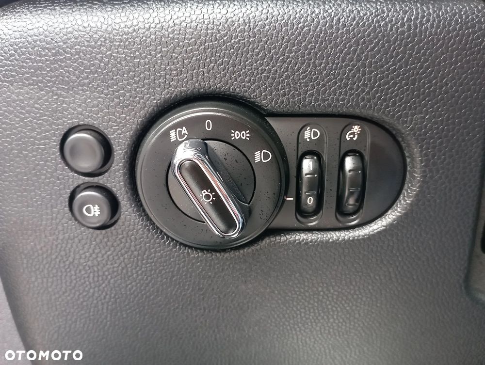 MINI Cooper Yours Trim - 28