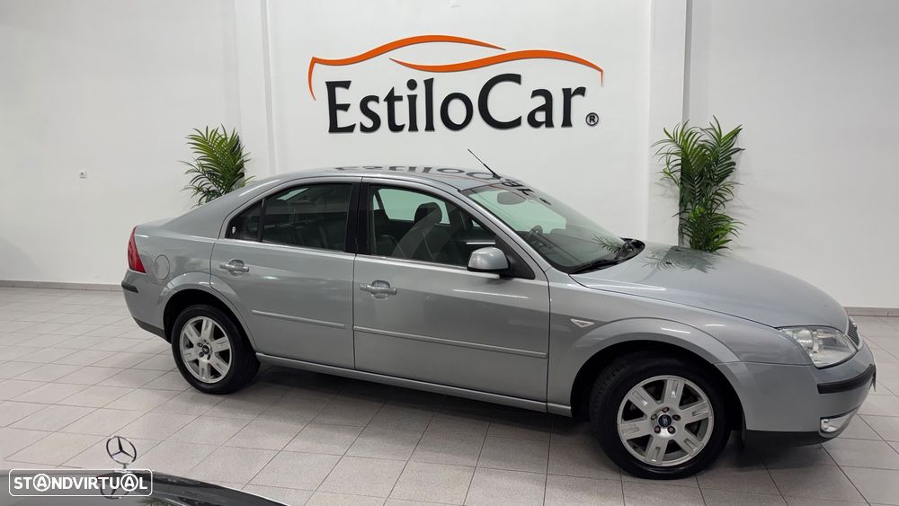 Ford Mondeo 2.0 TDCI Ghia Executive - 3