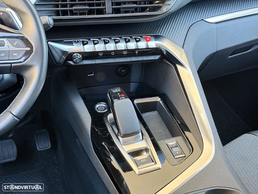 Peugeot 3008 225 e-EAT8 Allure - 10