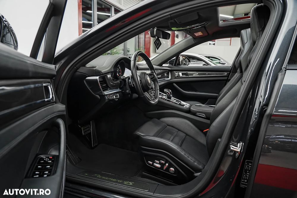 Porsche Panamera 4S E-Hybrid - 4