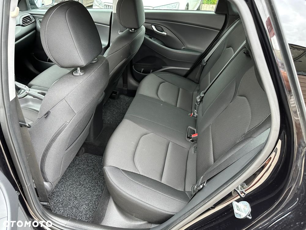 Hyundai i30 - 23