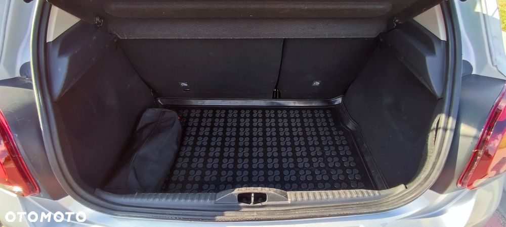Citroën C3 Pure Tech 82 FEEL - 9