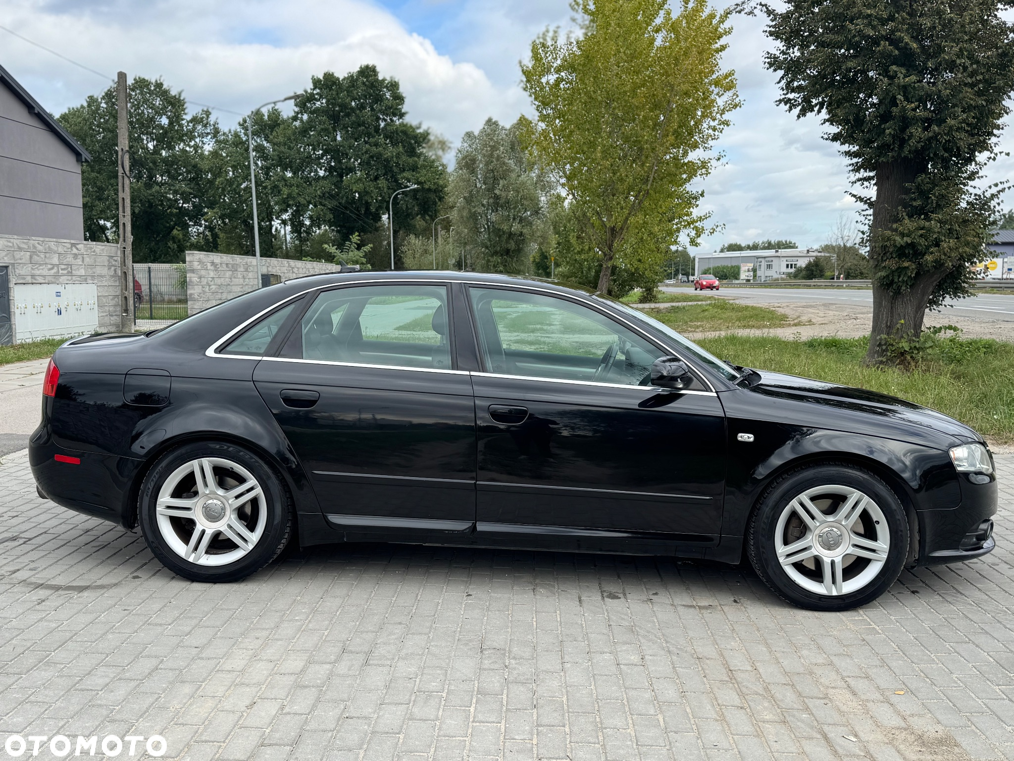 Audi A4 ver-2-0-t-fsi-quattro - 4