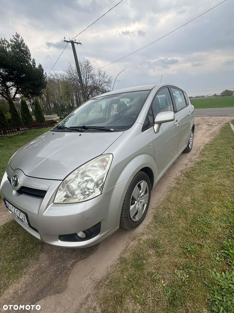 Toyota Corolla Verso 1.8 Sol 7os - 1