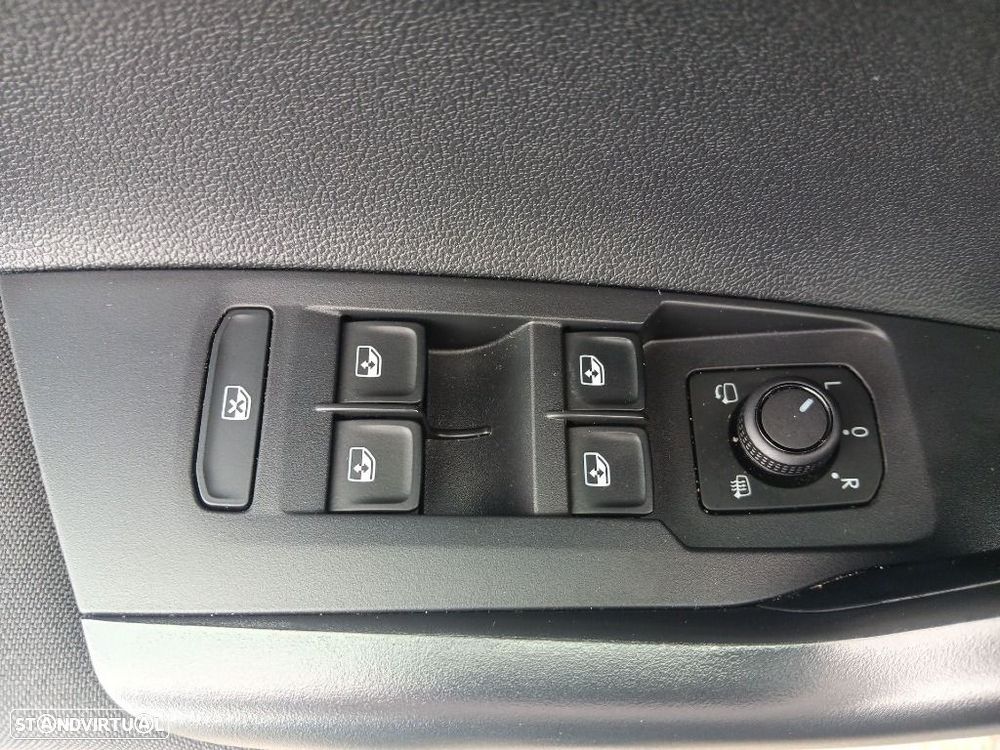 VW Taigo 1.0 TSI Urban DSG - 12