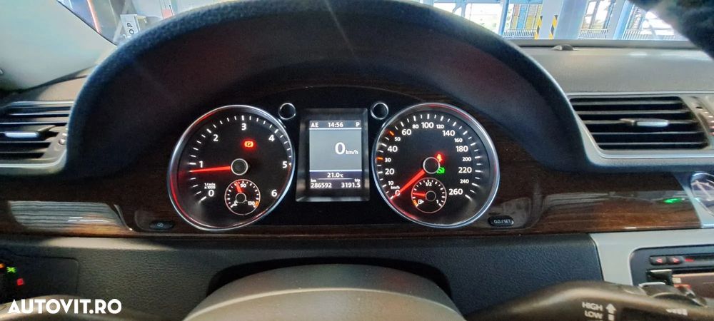 Volkswagen Passat 2.0 TDI DPF DSG Comfortline - 7