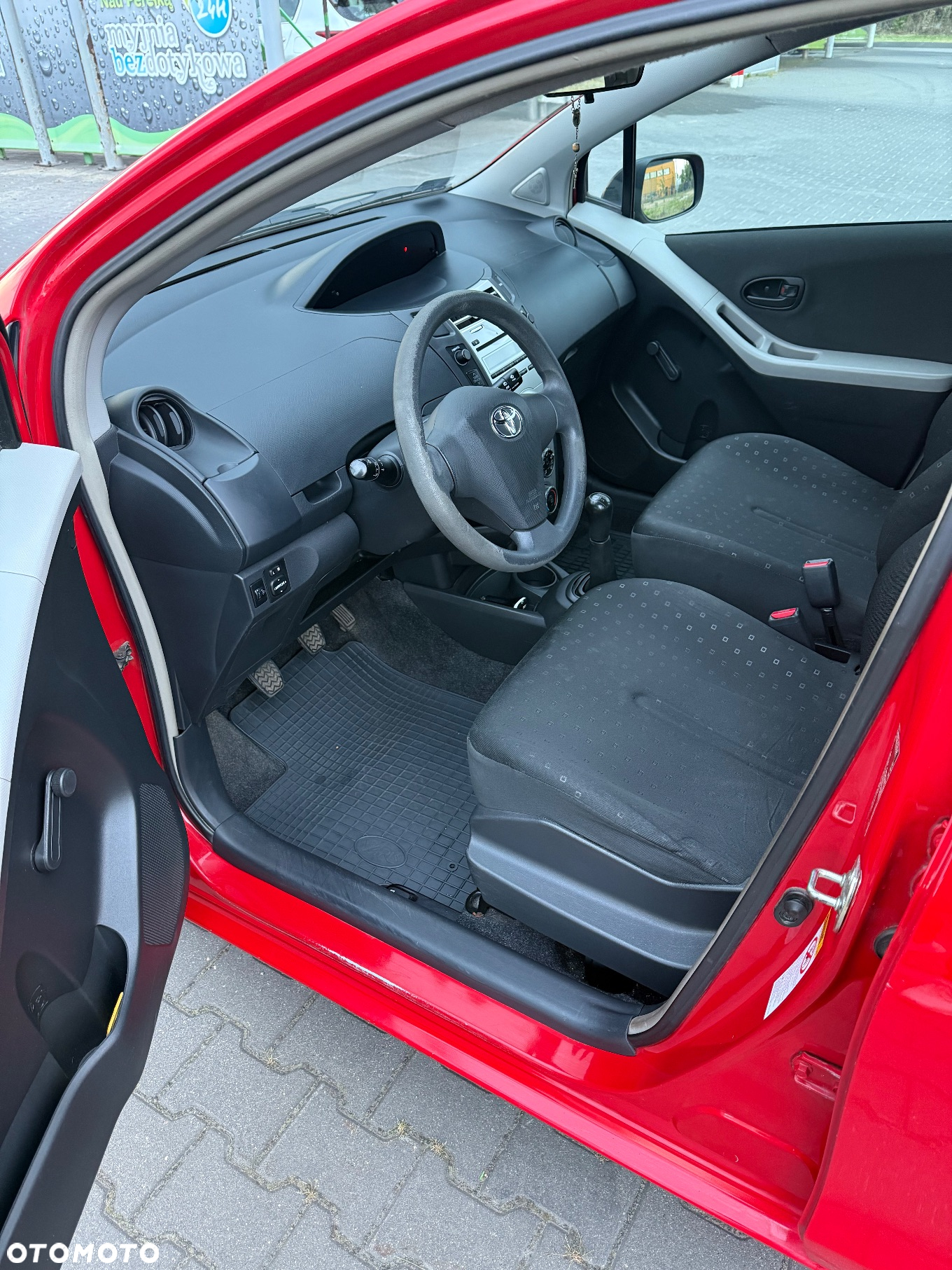 Toyota Yaris 1.3 Luna Premium - 13