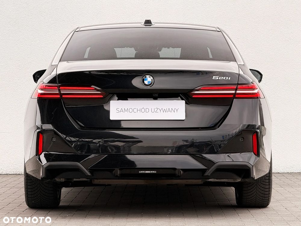 BMW Seria 5 520i - 6
