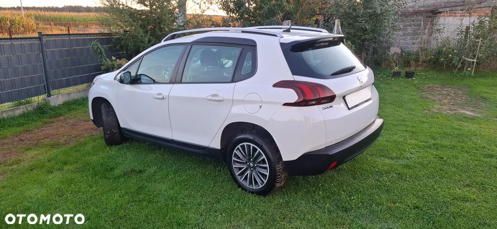 Peugeot 2008 1.2 Pure Tech Style EU6 - 35