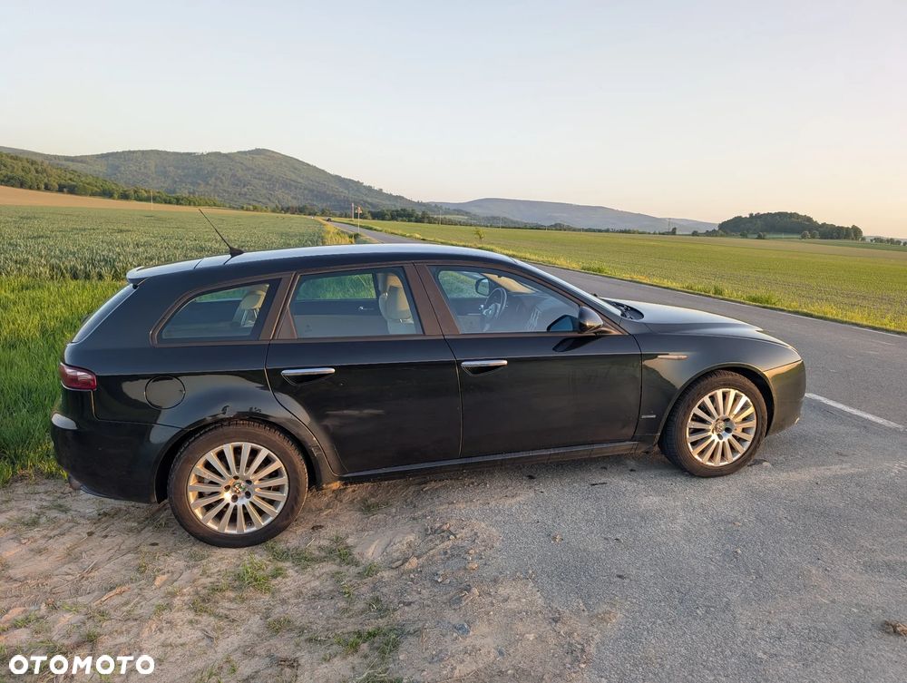 Alfa Romeo 159 3.2JTS Q4 Distinctive - 7