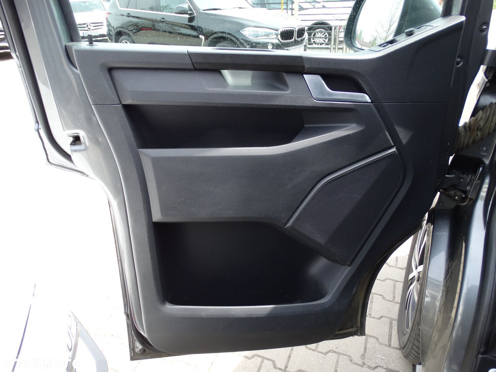 Volkswagen California - 15