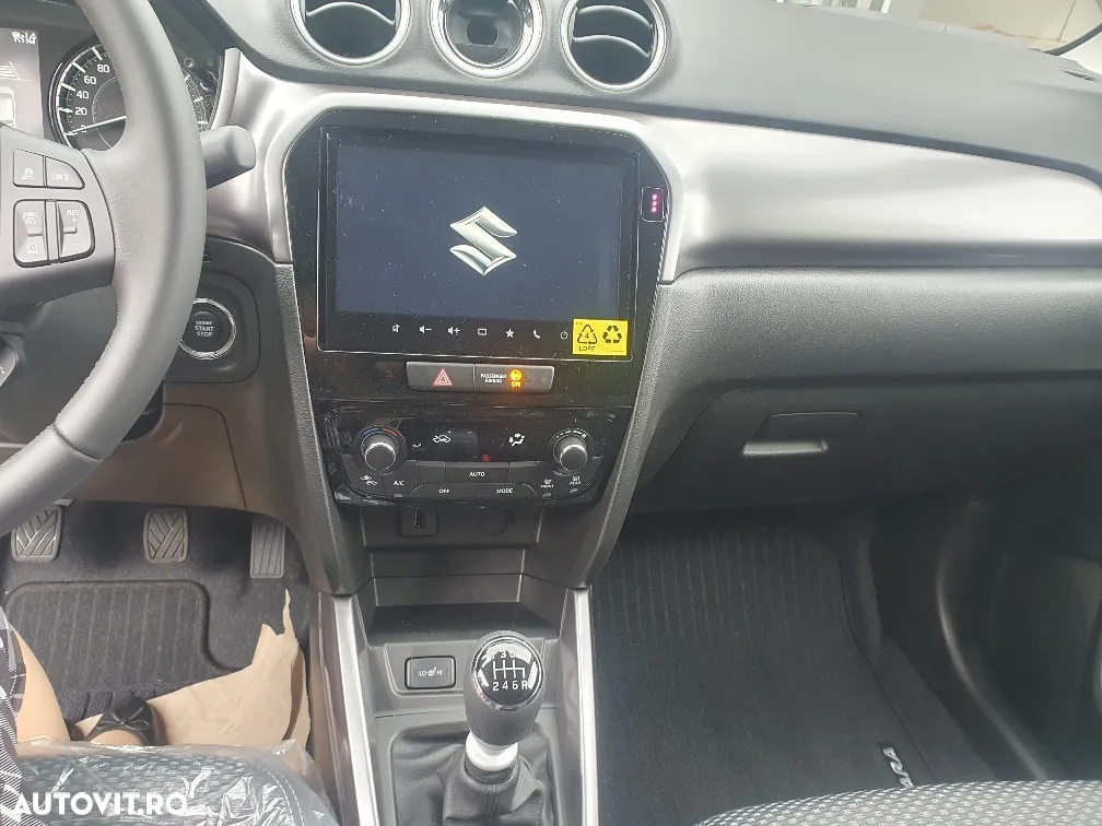 Suzuki Vitara 1.4 Boosterjet MHEV Passion - 6