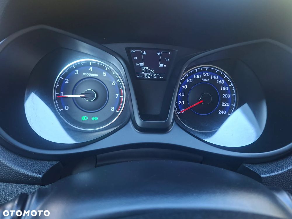 Hyundai ix20 1.4 Trend - 25