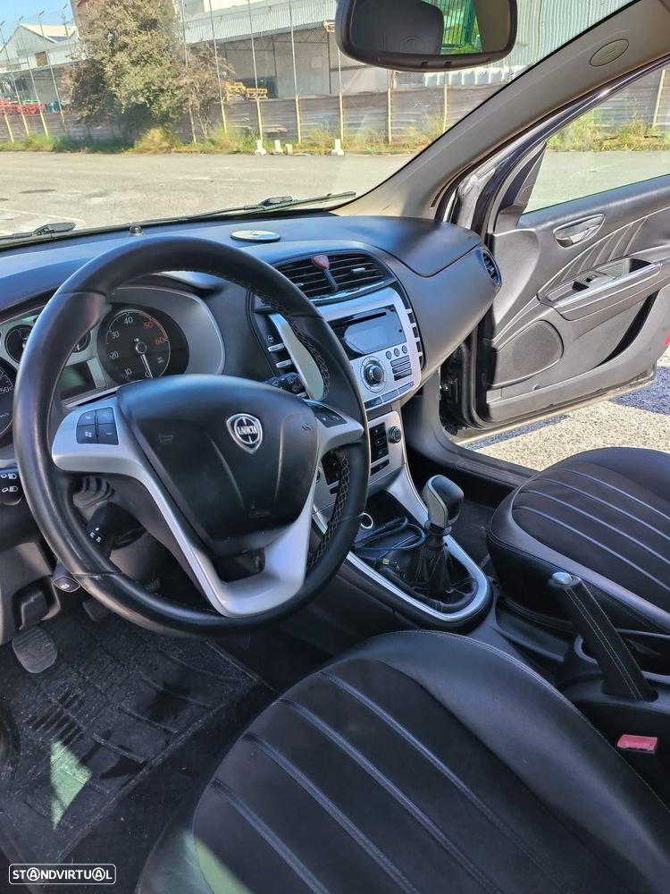 Lancia Delta 1.6 M-Jet Oro - 2