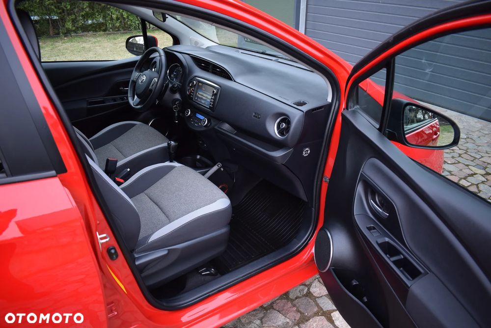 Toyota Yaris 1.5 20th Anniversary CVT - 33