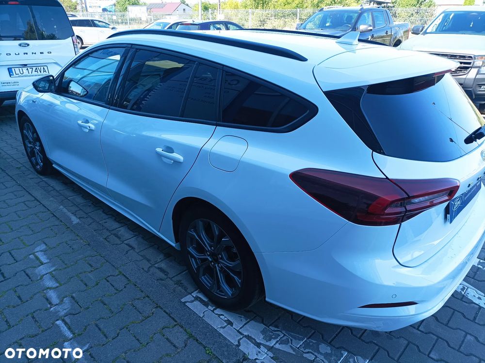 Ford Focus 1.0 EcoBoost mHEV ST-Line X - 5