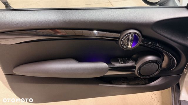 MINI Cooper Standard - 21