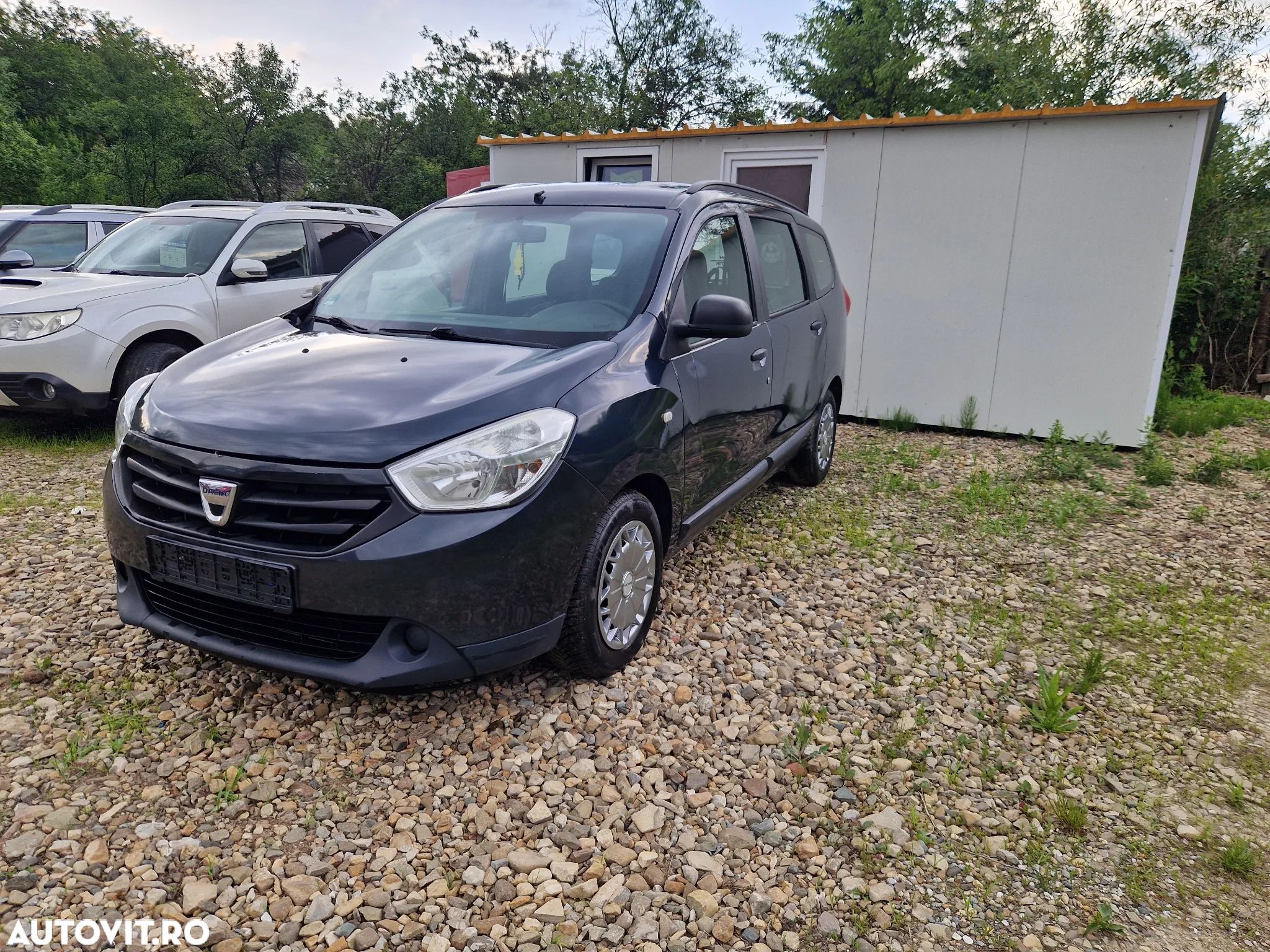 Dacia Lodgy 1.5 dCi 90 CP Ambiance - 1