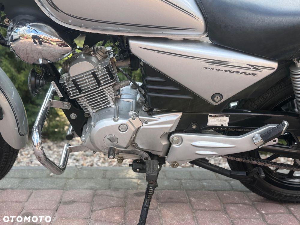 Yamaha YBR - 18