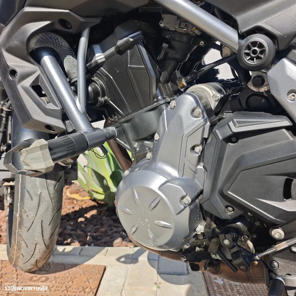 Kawasaki Z 650 - 15