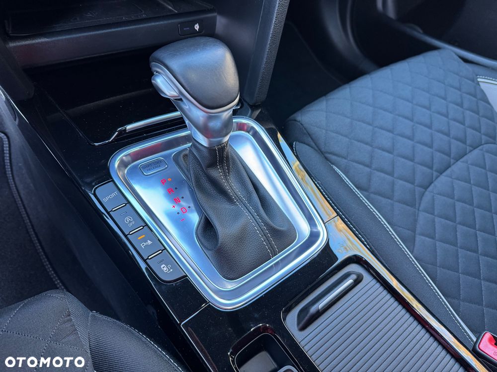 Kia Ceed 1.4 T-GDI DCT OPF GT Line - 25