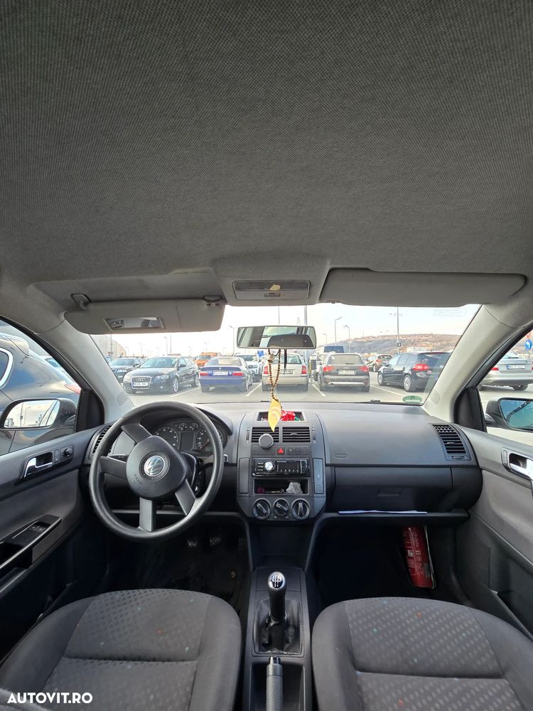 Volkswagen Polo - 10