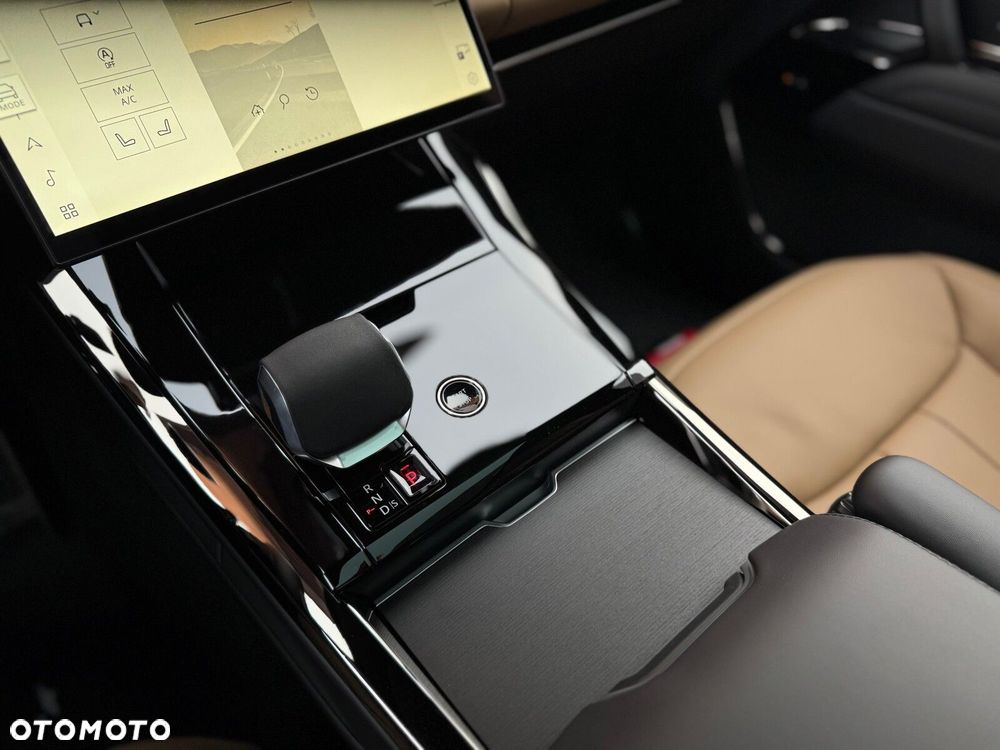 Land Rover Range Rover Sport - 12