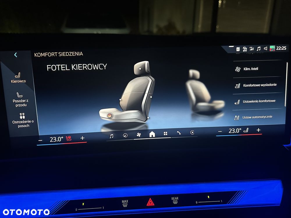 BMW Seria 5 520i mHEV - 19