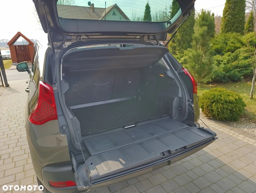 Peugeot 3008 155 THP Automatik Premium - 23