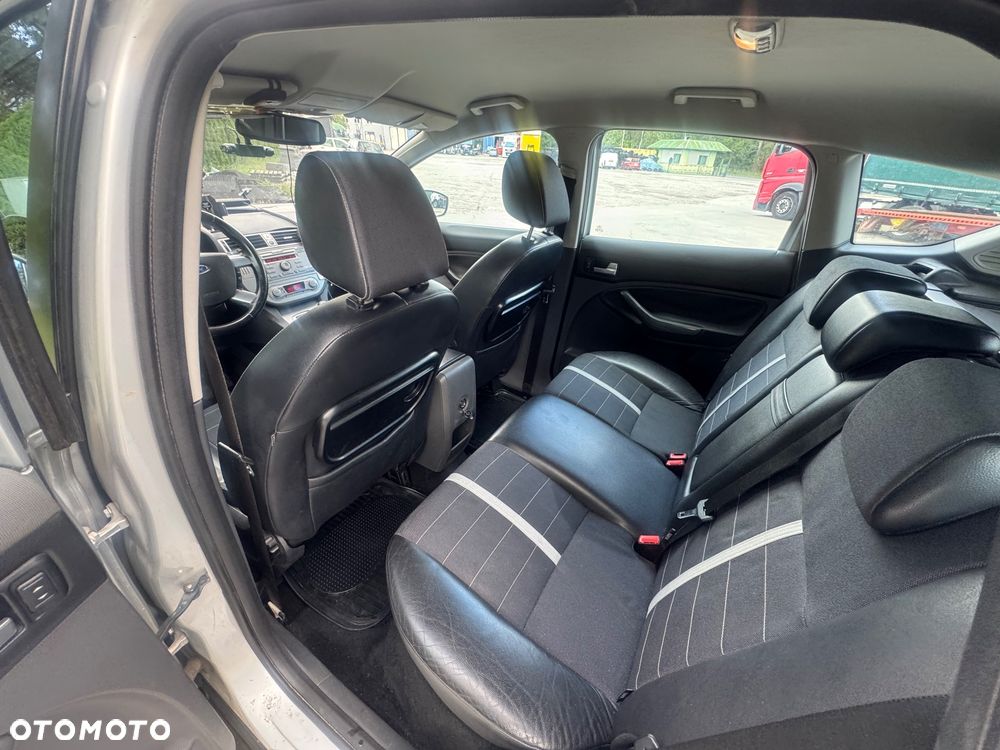 Ford Kuga 2.0 TDCi Titanium - 11