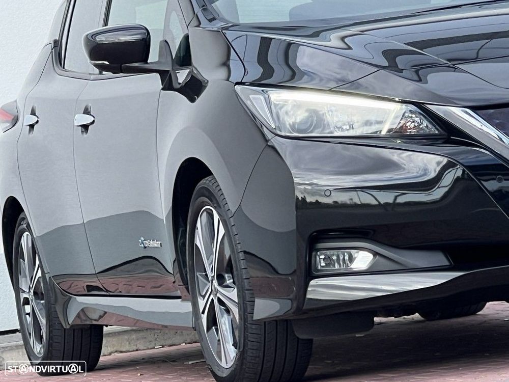 Nissan Leaf N-Connecta Two Tone - 32