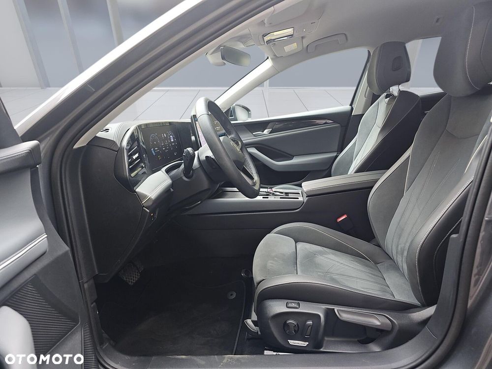 Volkswagen Passat - 9