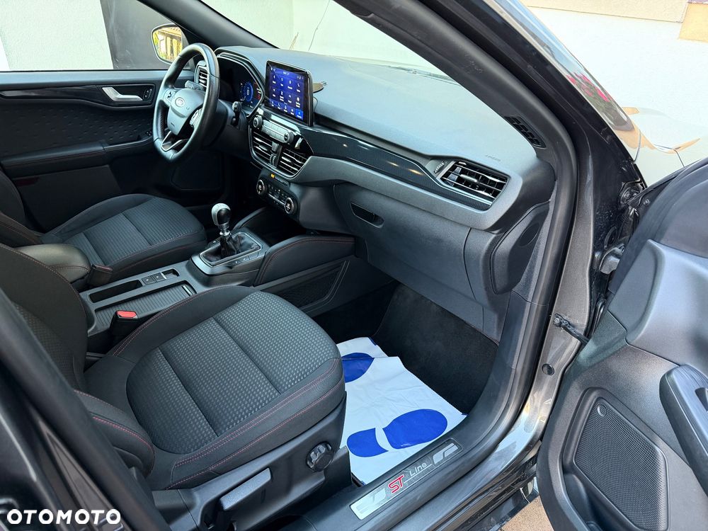 Ford Kuga - 26