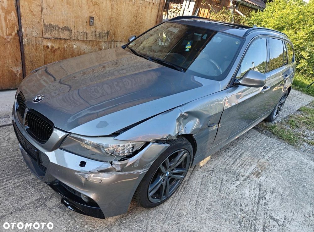 BMW Seria 3 330d xDrive DPF Edition Sport - 3