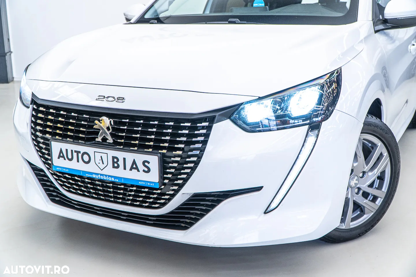 Peugeot 208 PureTech 75 Allure Pack - 11