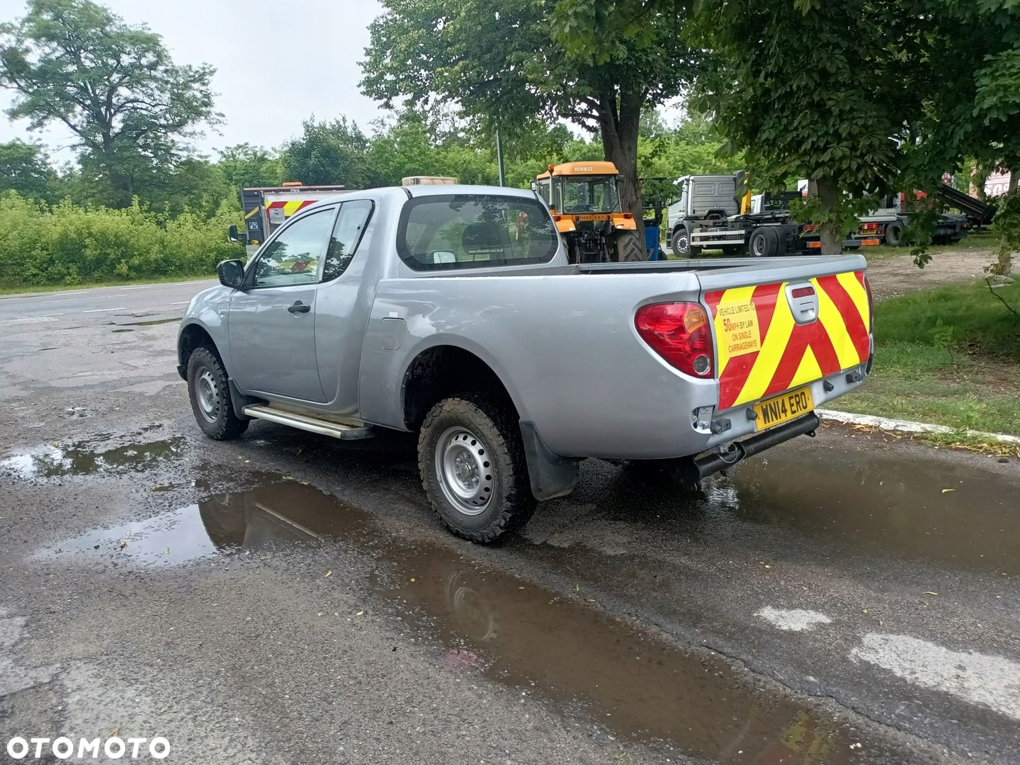 MITSUBISHI L200 2.5 TD 4X4 2014 ANGLIK ŁADNY V5C - 9