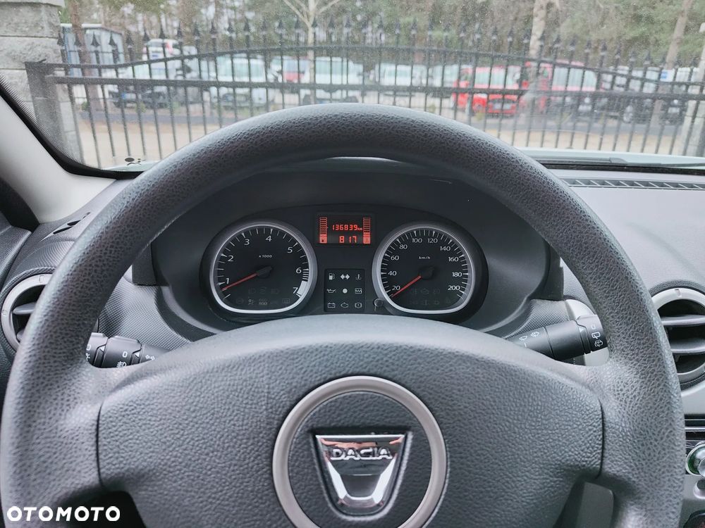 Dacia Duster 1.6 16V 105 4x2 Essentiel - 13