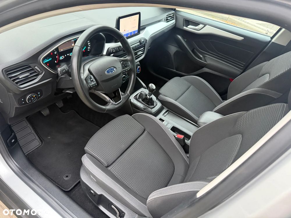 Ford Focus 1.0 EcoBoost Hybrid COOL&CONNECT DESIGN - 10
