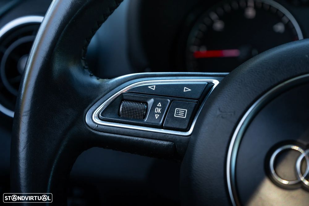 Audi A1 Sportback 1.4 TDI S-line - 34