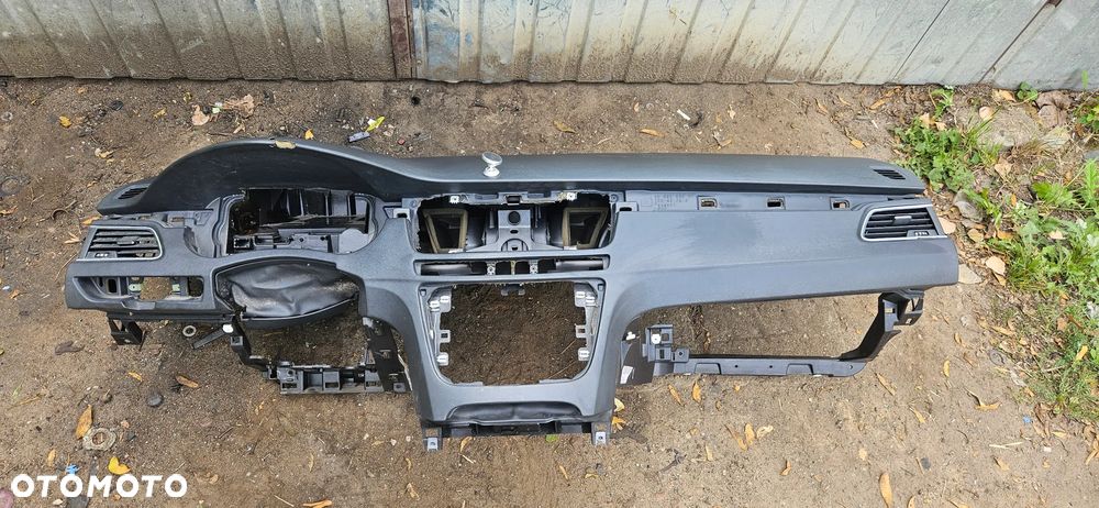 Deska konsola kokpit Peugeot 508 - 2