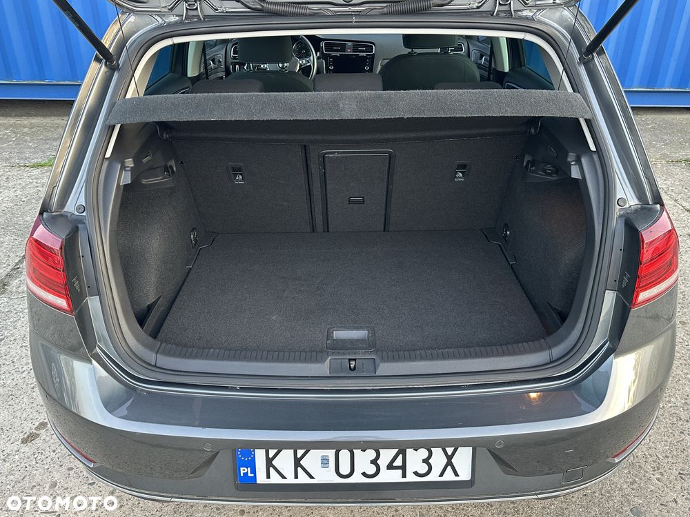Volkswagen Golf 1.5 TSI BMT Comfortline - 17